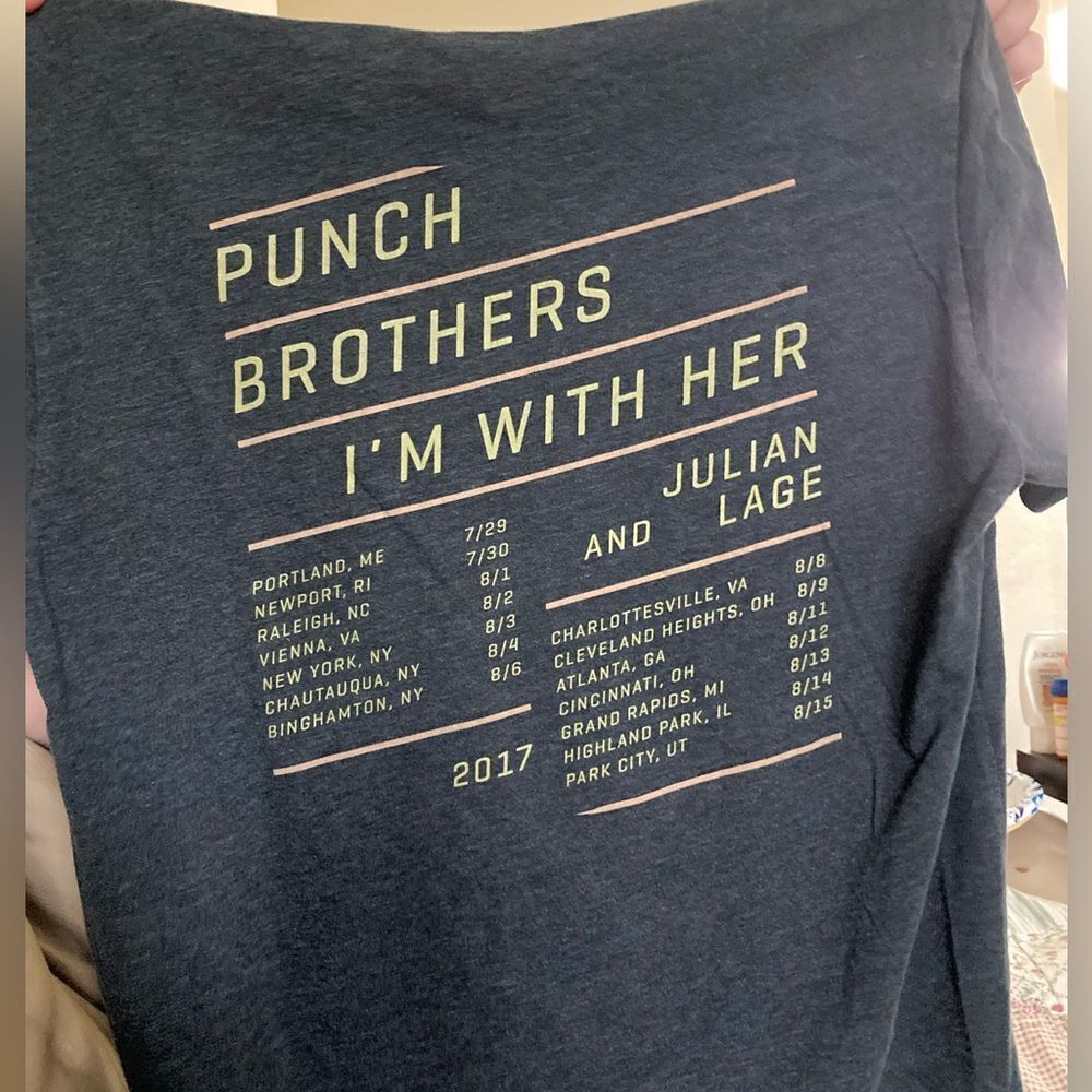 American Acoustic Music Tour Tshirt - Picture 2 of 3